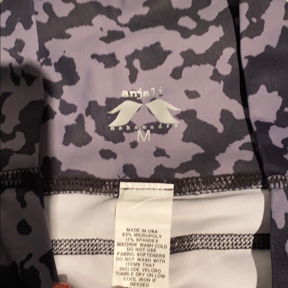 Anjali Capri legging - Picture 2 of 5